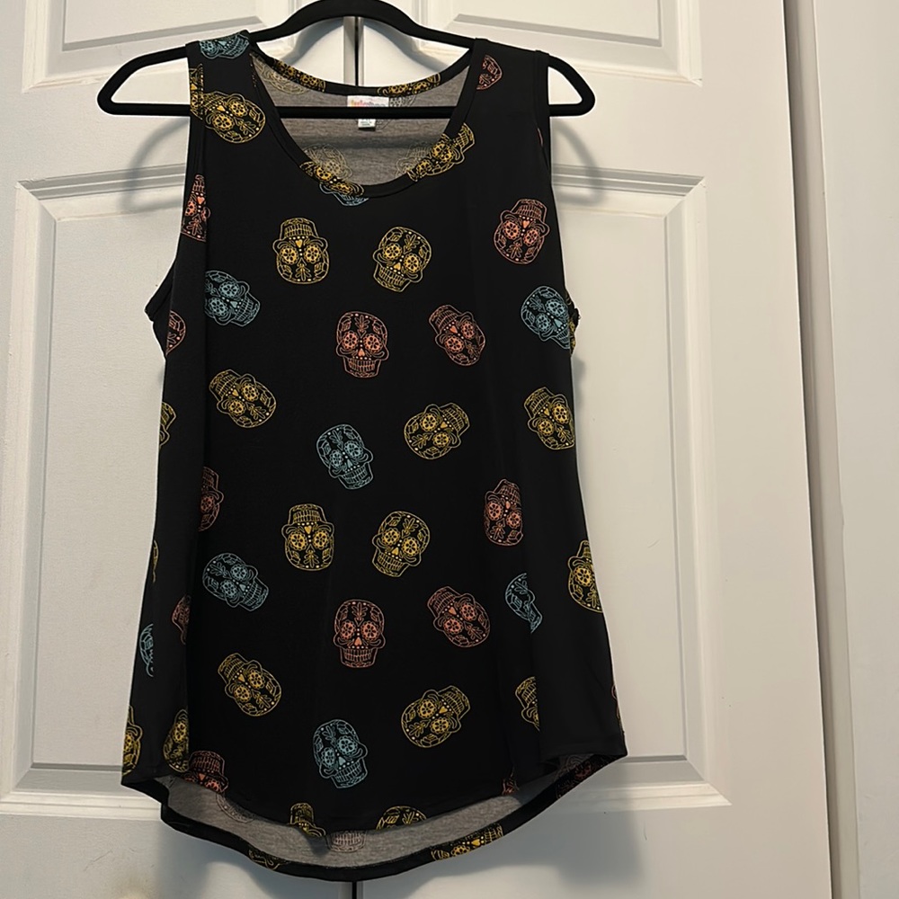 Lularoe Sugar Skull Tank Top size 2X